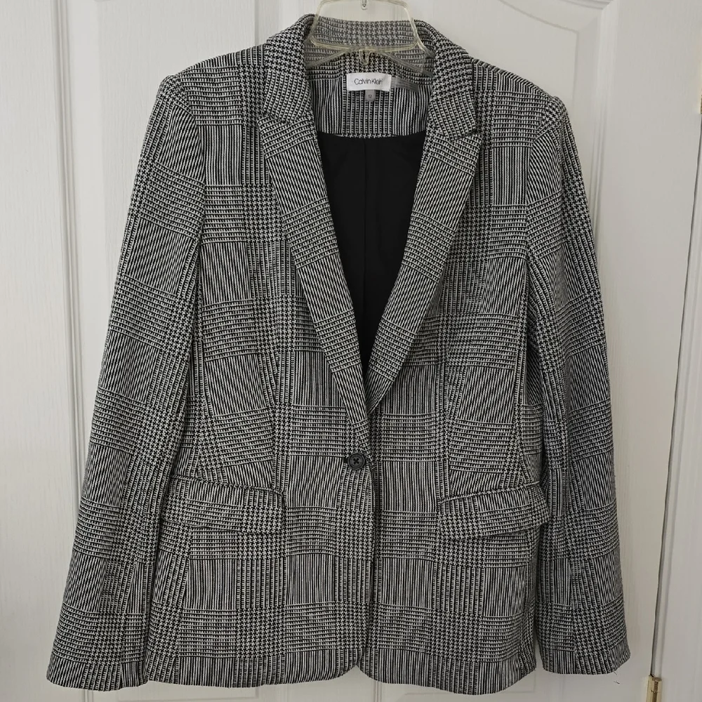Calvin Klein  Blazer Sz 12 Black & White Checkered Plaid‎ With Lining And Pocket